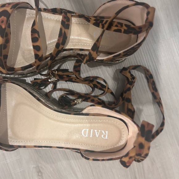 Leopard Sandals - Picture 4 of 7